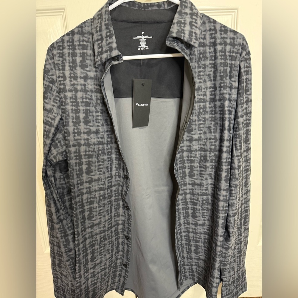 Fabletics Mens Button Front Shirt Jacket Gray Abstract Print Lightweight Small